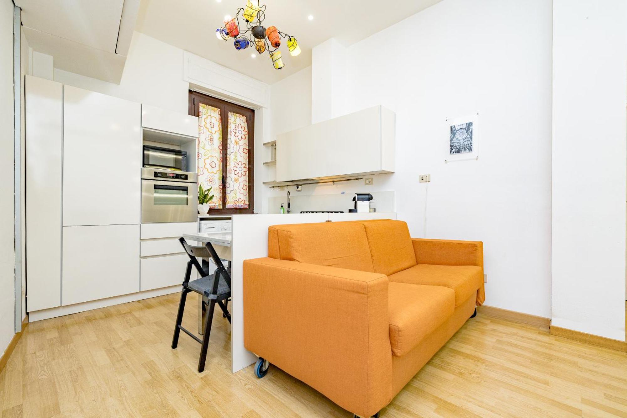 Apartment Minimal Apartment Near Bocconi University